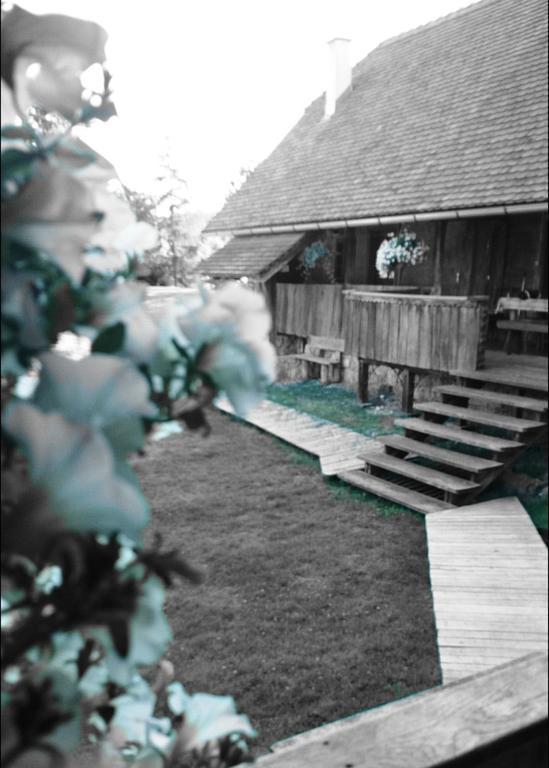 Rustic Home Mia دوغا غيسا الغرفة الصورة